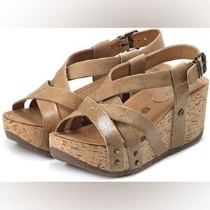 Bussola Fabia Strappy platform sandals‎ tan brown leather women’s size 38 casual